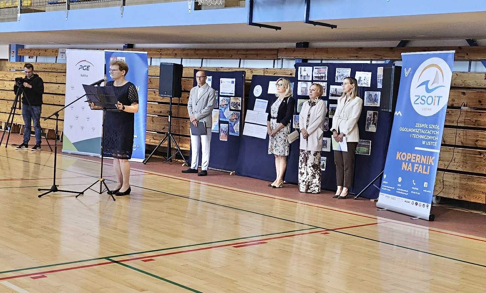 Uroczystości rozpoczęcia roku szkolnego 2025/2026 w szkołach powiatowych.